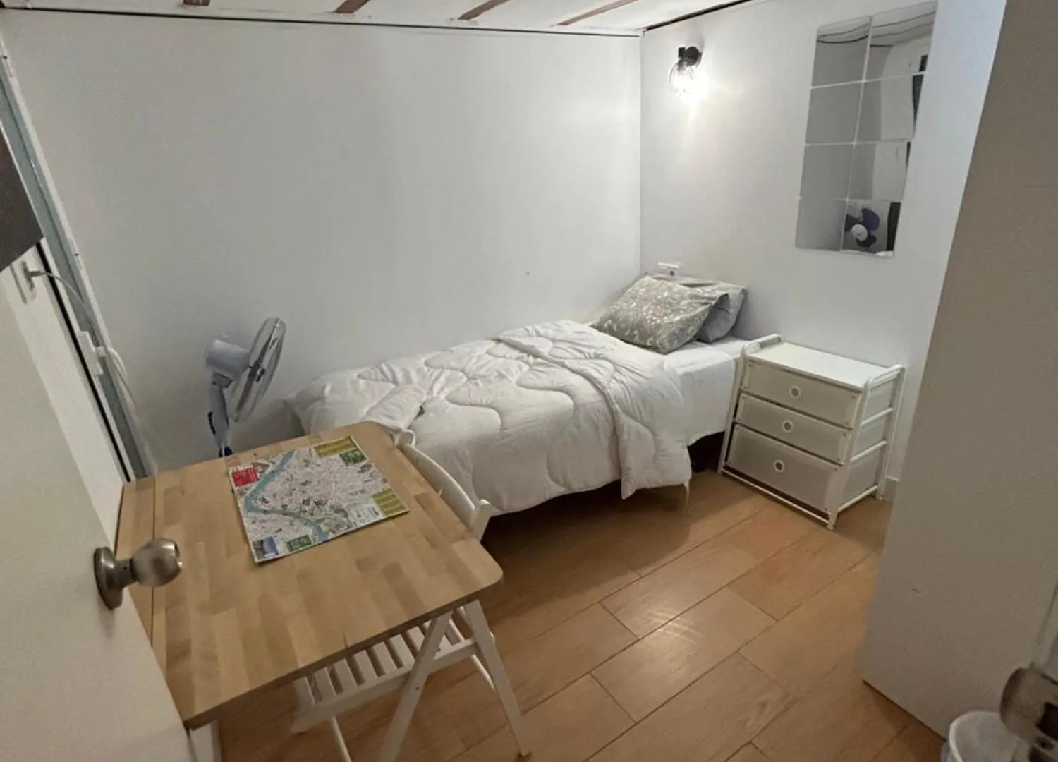 Airbhouse Private Rooms & Apartments Seville 0*,