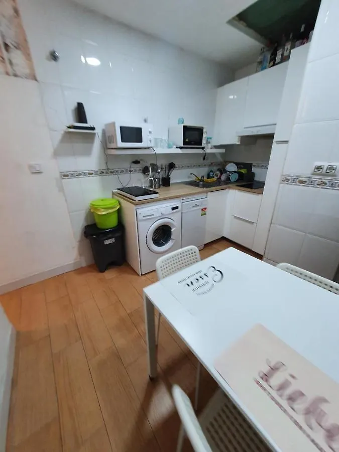 Airbhouse Private Rooms & Apartments Siviglia Alloggio in famiglia